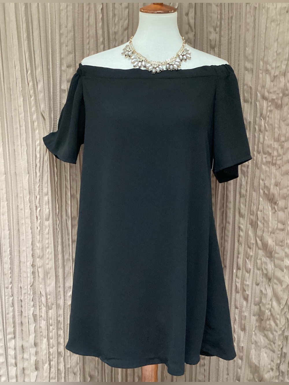 BP 🆕off shoulder black dress, short flutter sleeve,loose flowy fit,fully lined,M